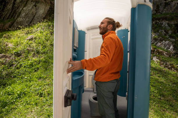 Best Best portable toilet rental  in Claymont, DE